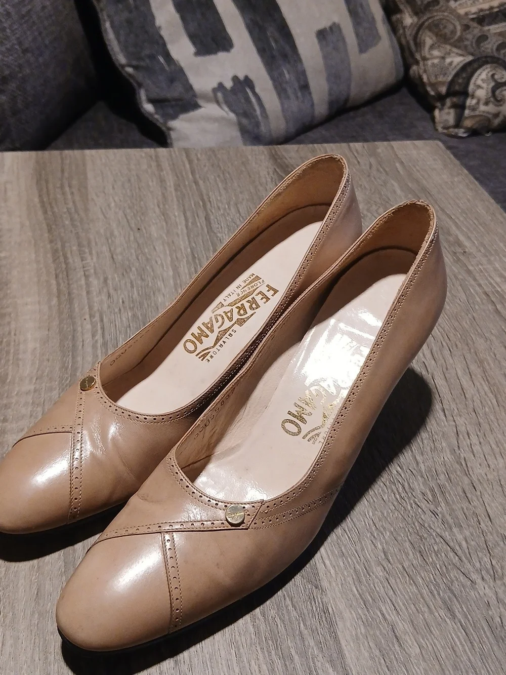 Salvatore Ferragamo Beige Leather Pumps